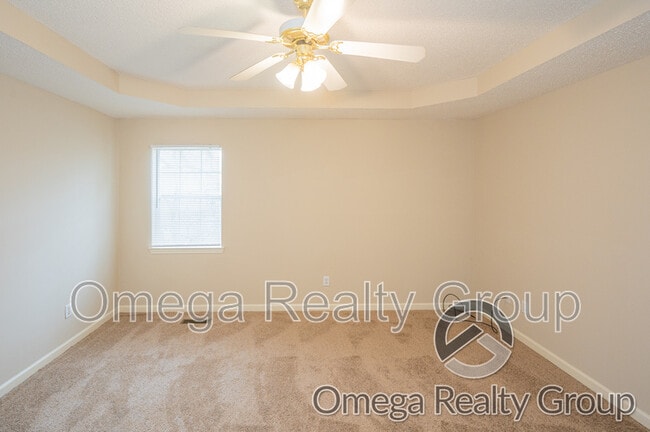 Building Photo - 1934 Live Oak Trce