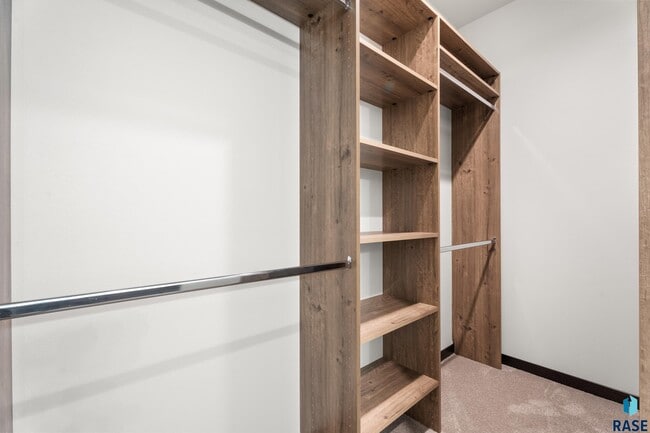 Building Photo - 1113 S Foss Ave