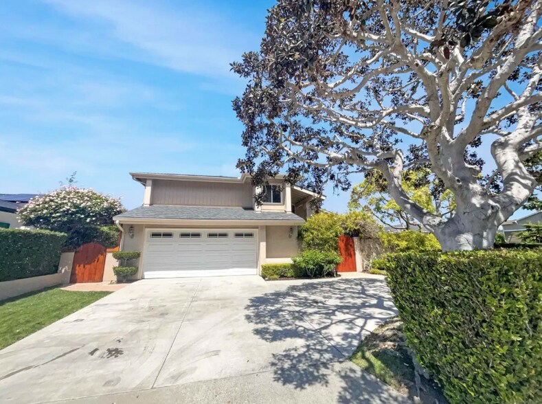 Primary Photo - 2644 La Costa Ave