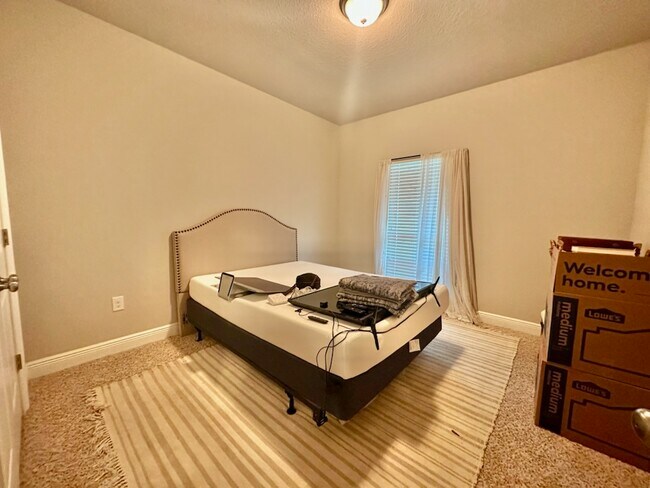 Building Photo - 132 Wayne Trail