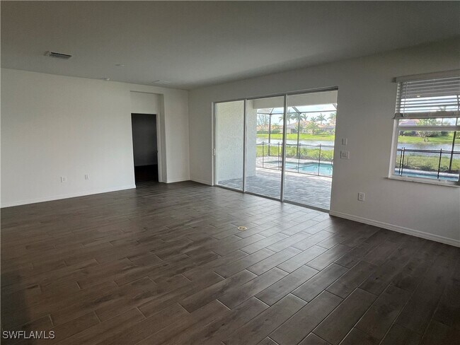Building Photo - 2357 Avocado Ln