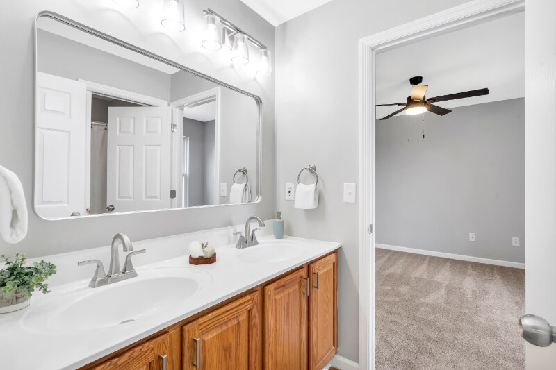 Building Photo - 420 Morning Meadow Dr