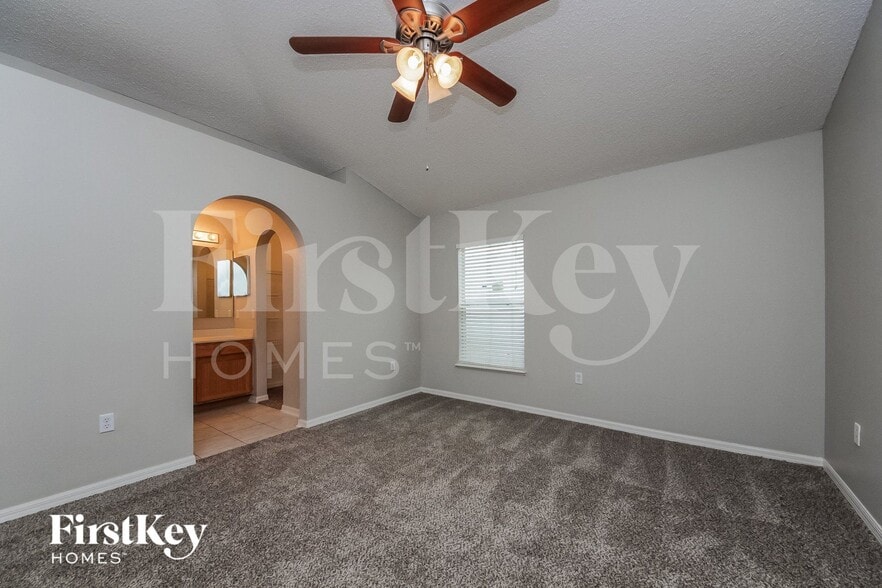 Building Photo - 3122 Whispering Trails St