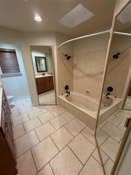 Building Photo - 11810 Rain Forest Cove