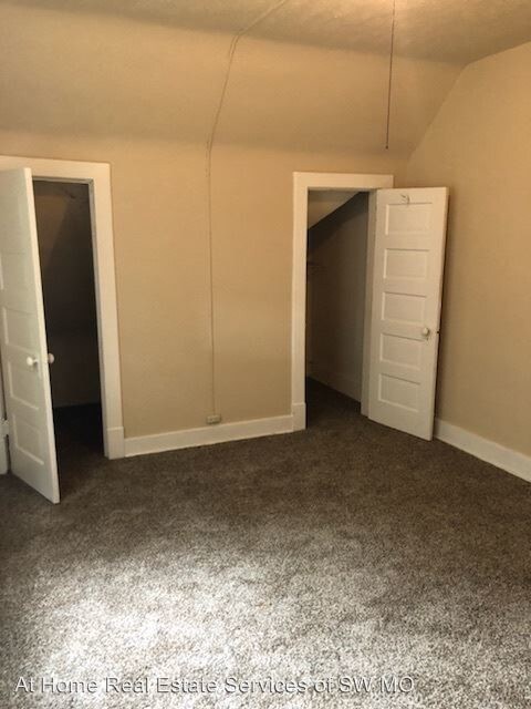 Building Photo - 1221 N Jefferson Ave