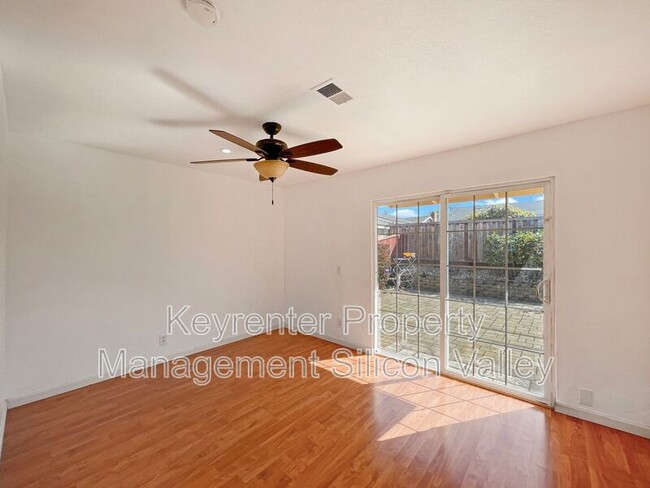 Building Photo - 3350 Denton Way