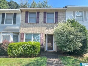 Building Photo - 2177 Cheshire Dr