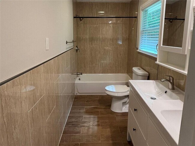 Building Photo - 2237 Scotty Cir