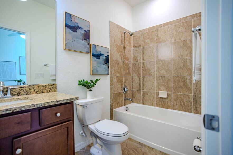 Building Photo - 4602 Royal Dornoch Cir