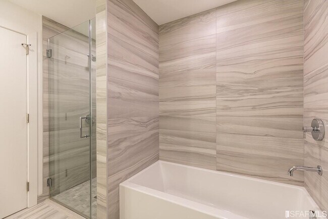 Building Photo - 338 Main St