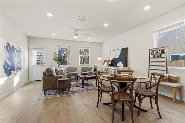 Building Photo - 158 Lake Shore Dr