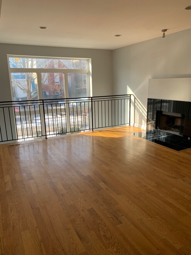 dining room duplex view - 2327 S Sawyer Ave