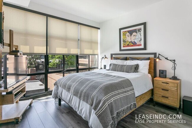 Building Photo - 2030 8th St NW