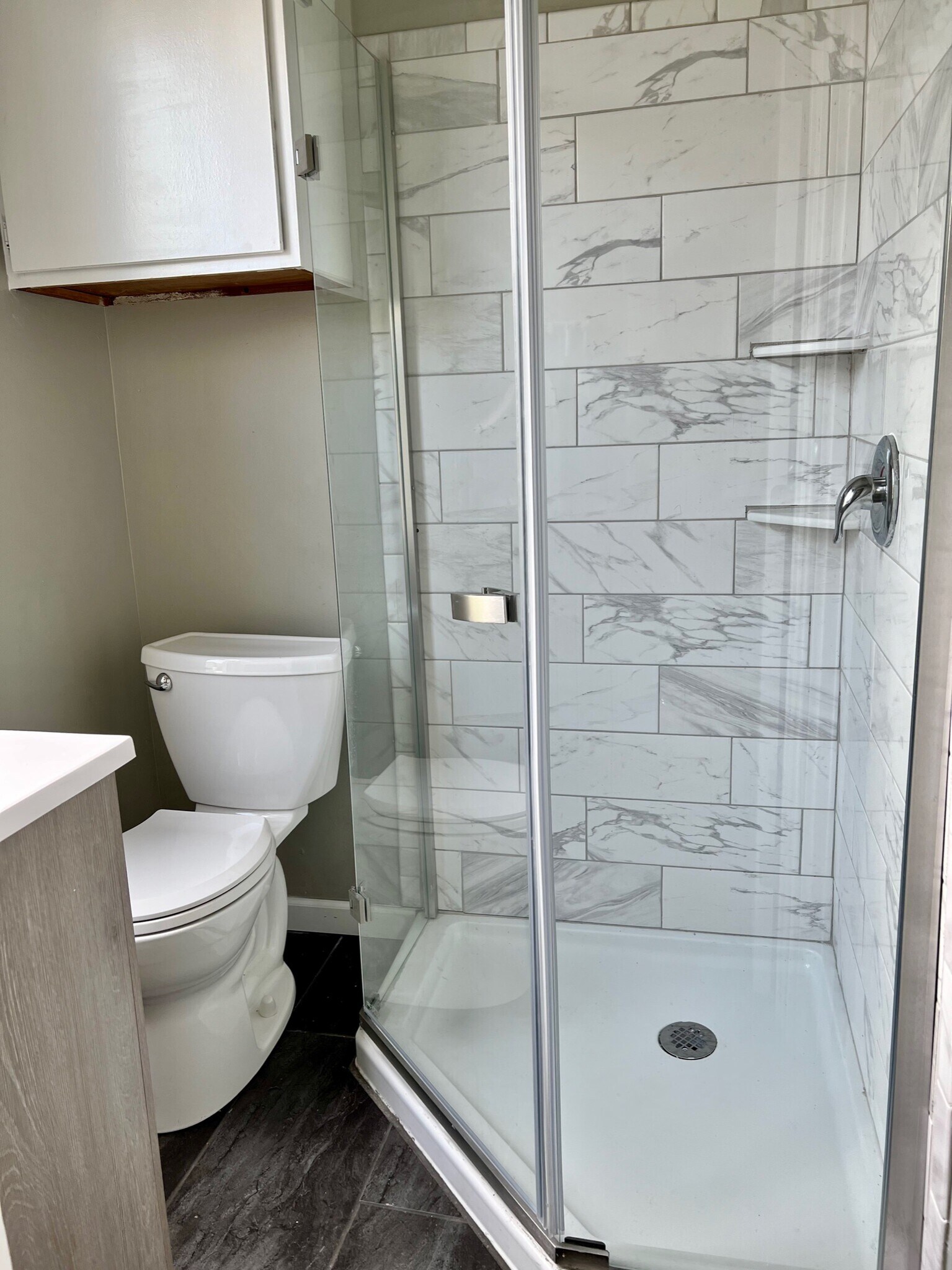 updated 1st full bath - 454 Forest St