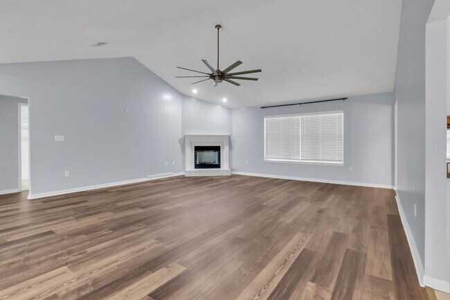 Building Photo - South Crestview Ranch on Cul-de-sac