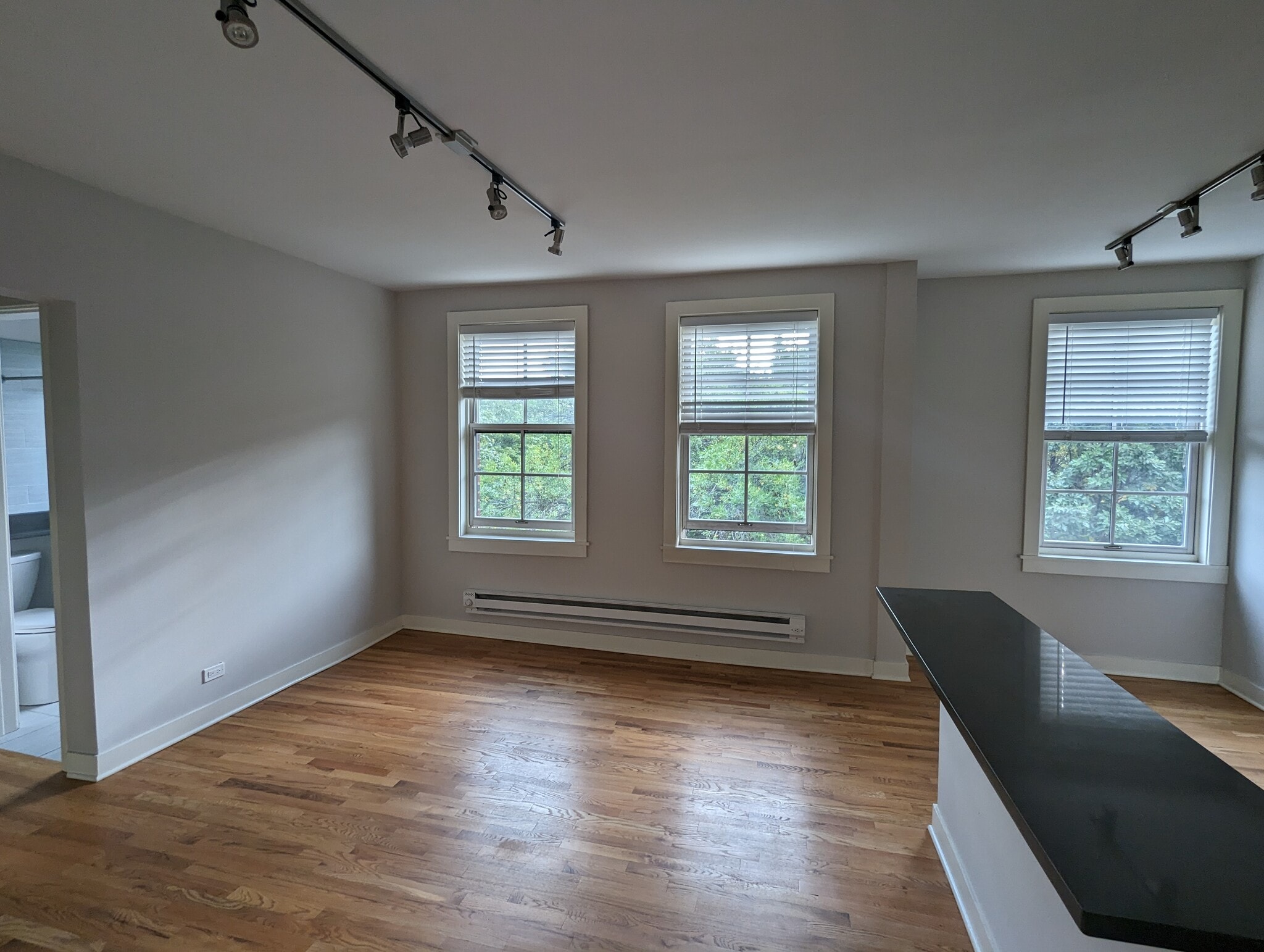 Building Photo - 2430 N Kedzie Blvd