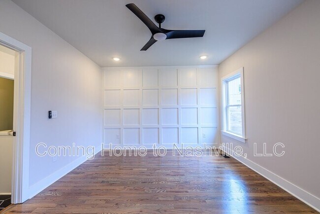 Building Photo - 1833 10th Ave N