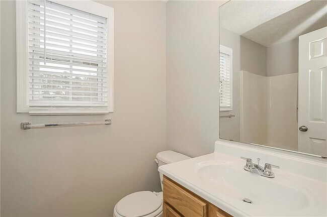 Building Photo - 2465 Oakland Spring Dr