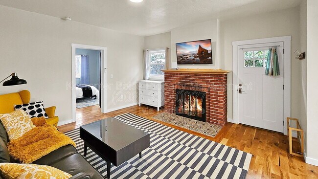 Building Photo - 1318 N 11th St