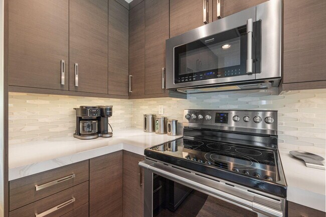 Building Photo - 78179 Crimson Ct