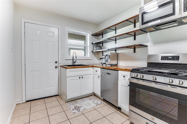 Building Photo - 4922 W University Blvd