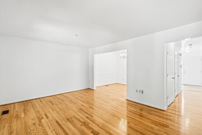 Building Photo - 13108 Grandview Ct