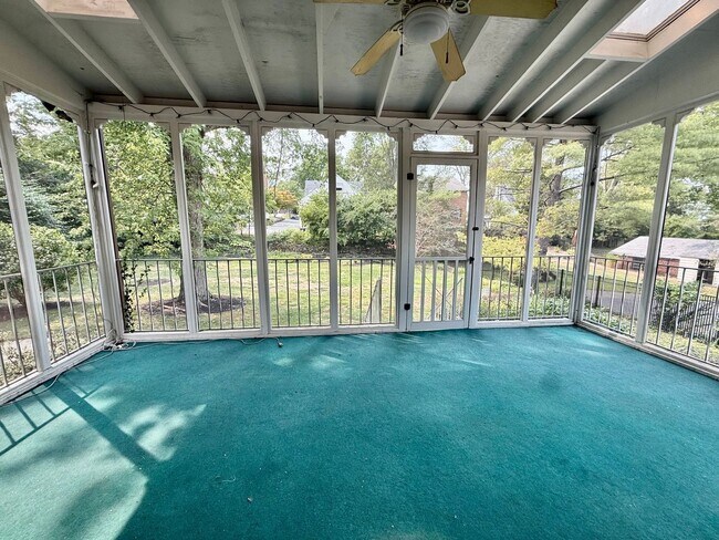 Building Photo - 6491 Ridge Ave