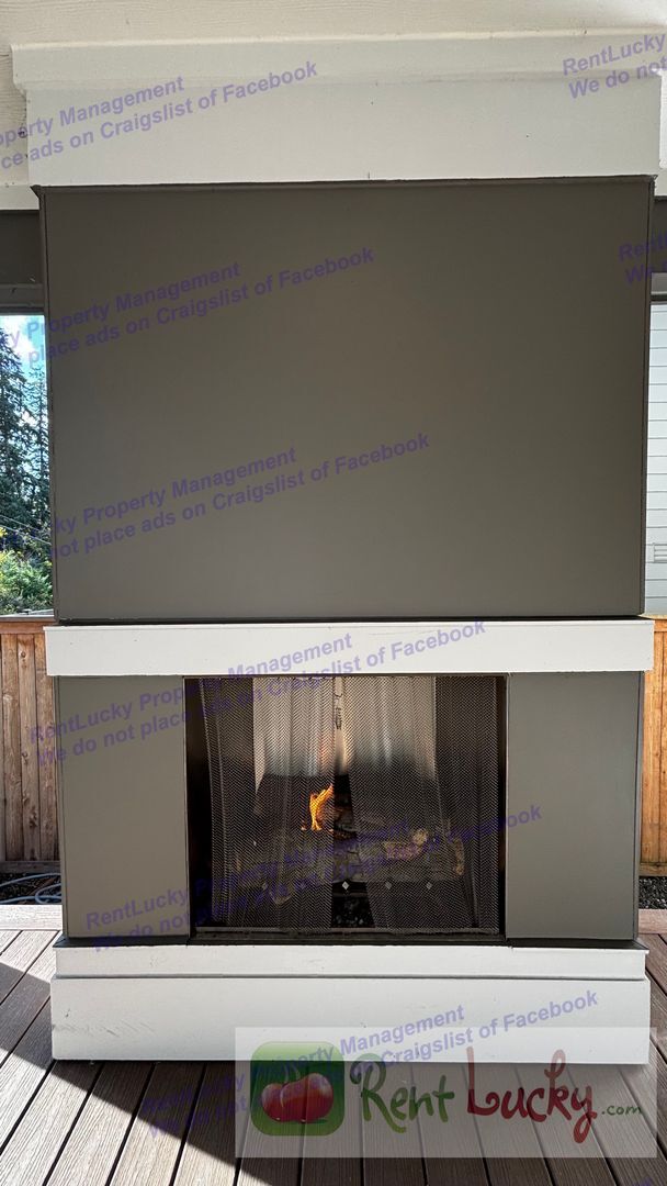 Building Photo - STUNNING 4-Bedroom Lake Tapps Home w/2-Car Garage and A/C!!