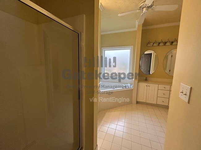 Building Photo - 111 Hanbury Ln