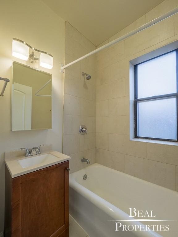 Building Photo - 0 bedroom in CHICAGO IL 60640