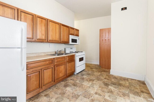 Building Photo - 3503 Indian Queen Ln