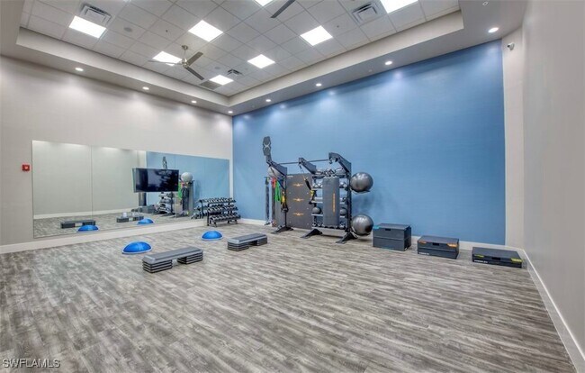 Building Photo - 18312 Ridgeline Dr