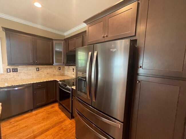 Building Photo - 1568 Sweet Clover Pk