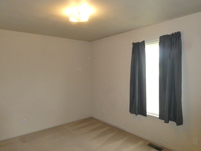 Building Photo - 4409 Derby Ridge Dr