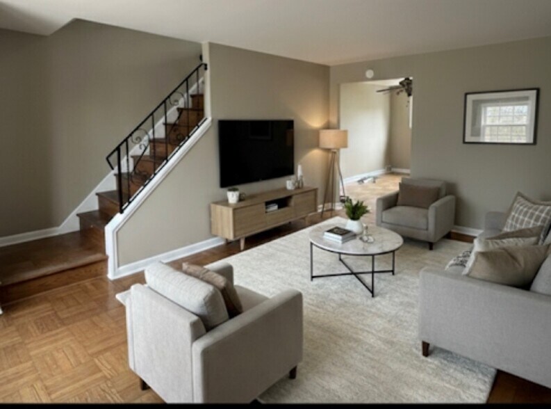 Primary Photo - 16 Franklin Ave