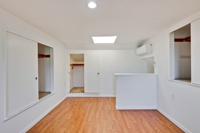 Building Photo - Must See 1 Bed 1 Bath Cottage in the heart of Almaden Valley!!!