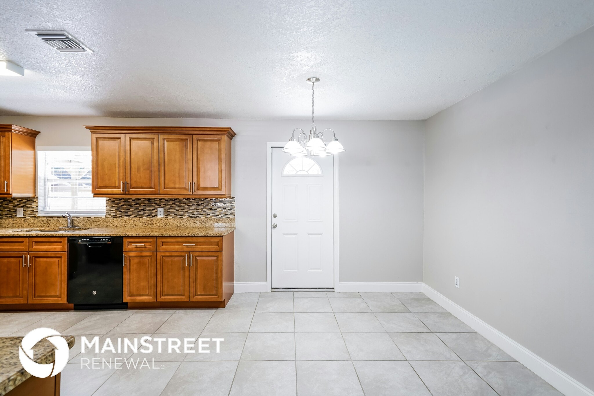 Building Photo - 1532 Ormond Ave