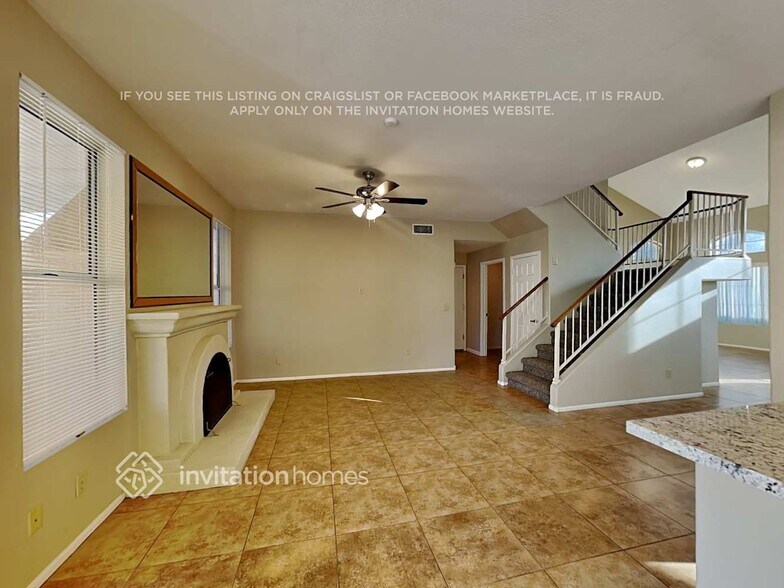 Building Photo - 3215 N 108th Ln
