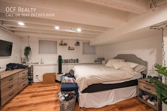 Building Photo - 1728 Spruce St