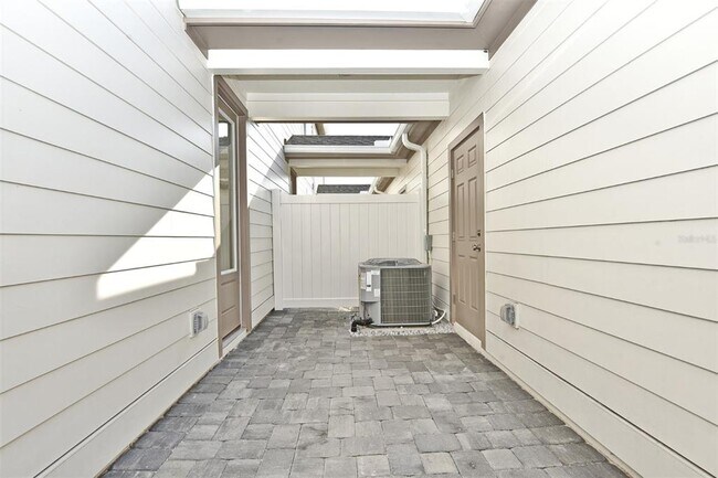 Building Photo - 2948 Voyager Ave
