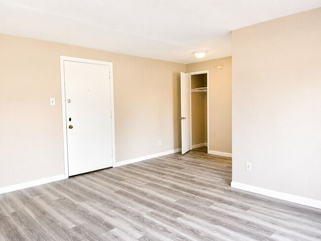 Interior Photo - 101 Mt Lebanon Blvd