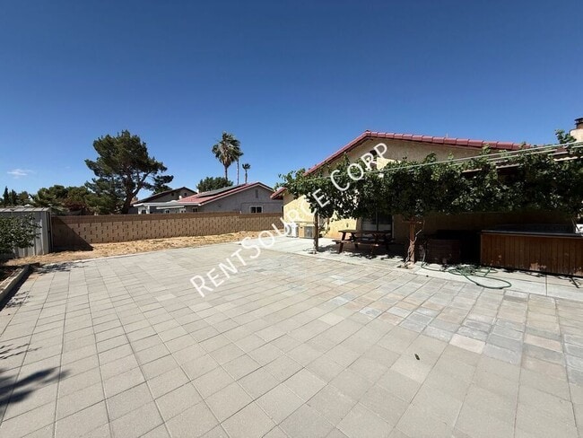 Building Photo - 43837 David St