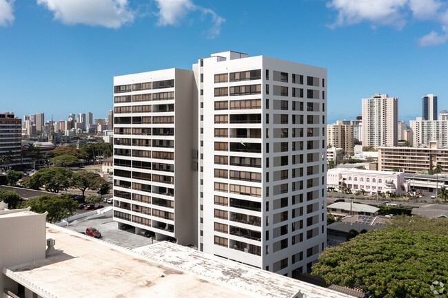 Building Photo - 1517 Makiki St