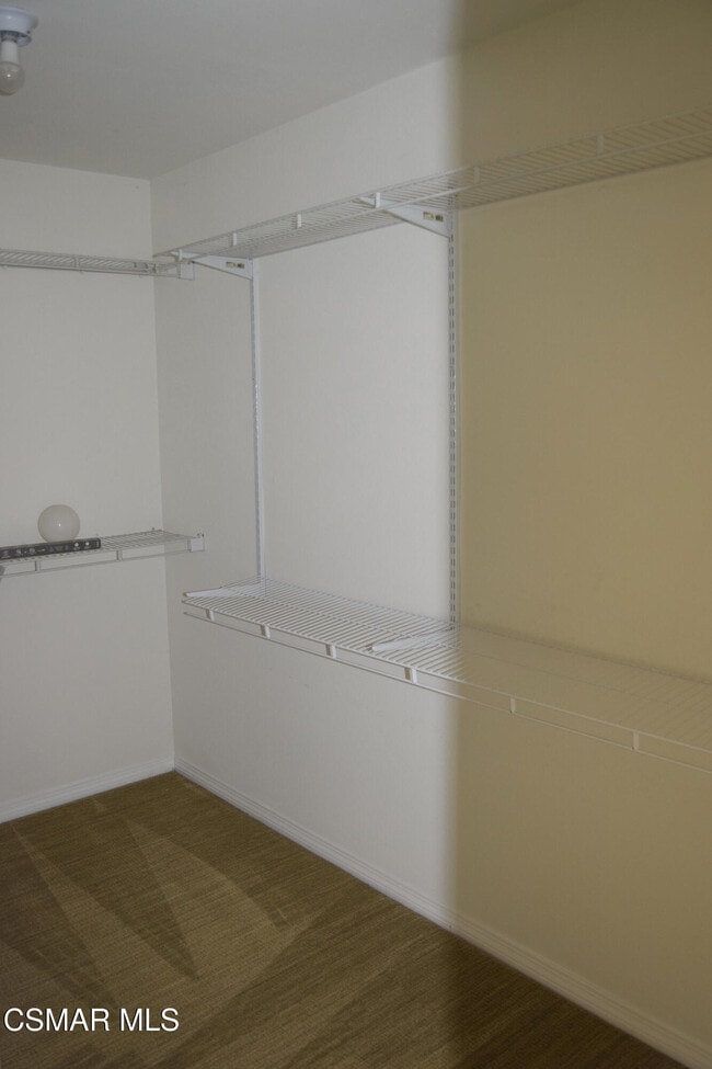 Building Photo - 2324 Solway Ct