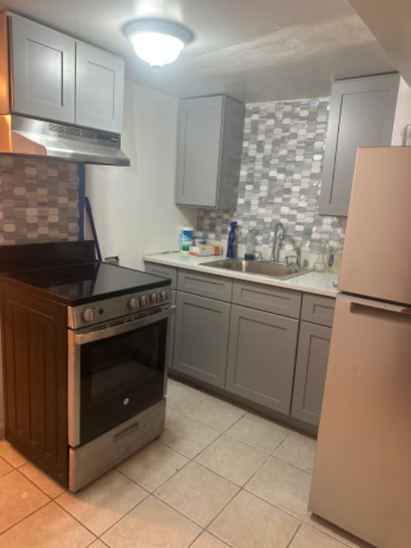 Building Photo - 186-11-186121 121st Ave