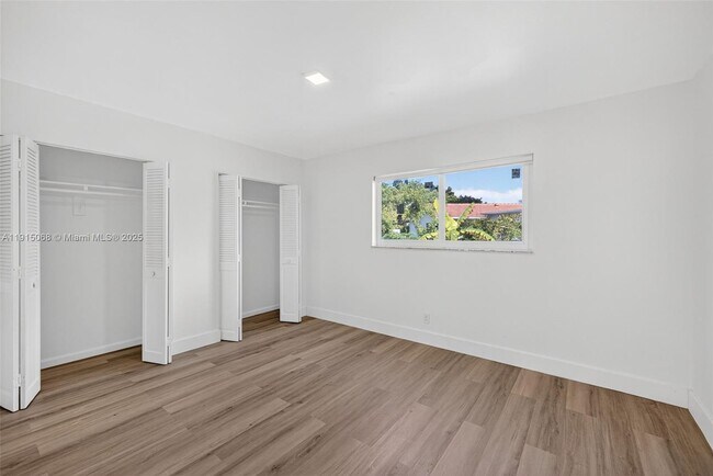 Building Photo - 11301 NW 39th St