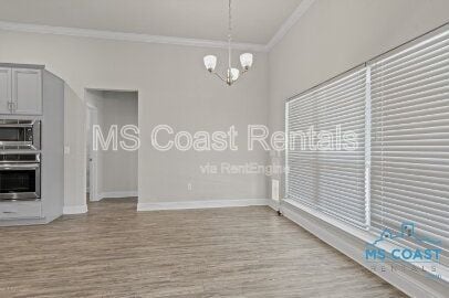 Building Photo - 8712 Park Ridge Ct