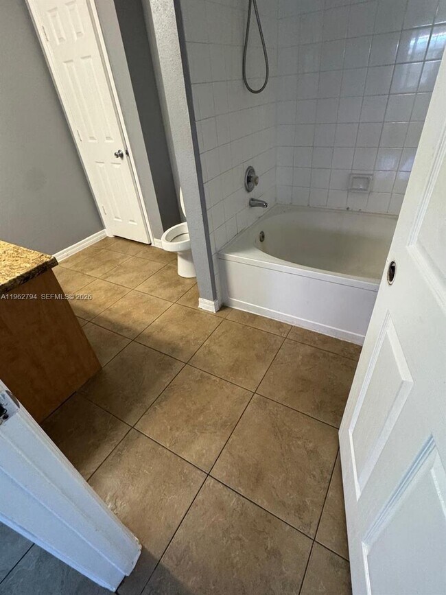 Building Photo - 231 SW 116th Ave