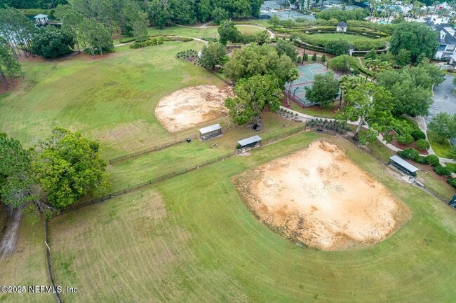 Building Photo - 721 Crystal Way