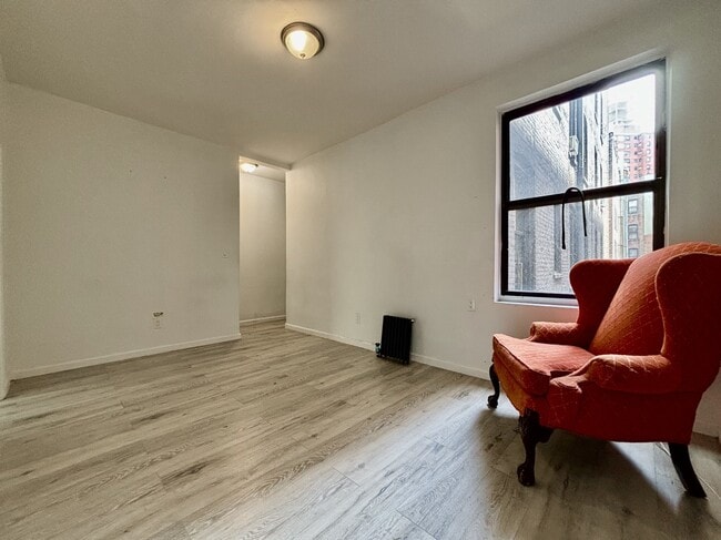 Floorplan - 182 Claremont Avenue